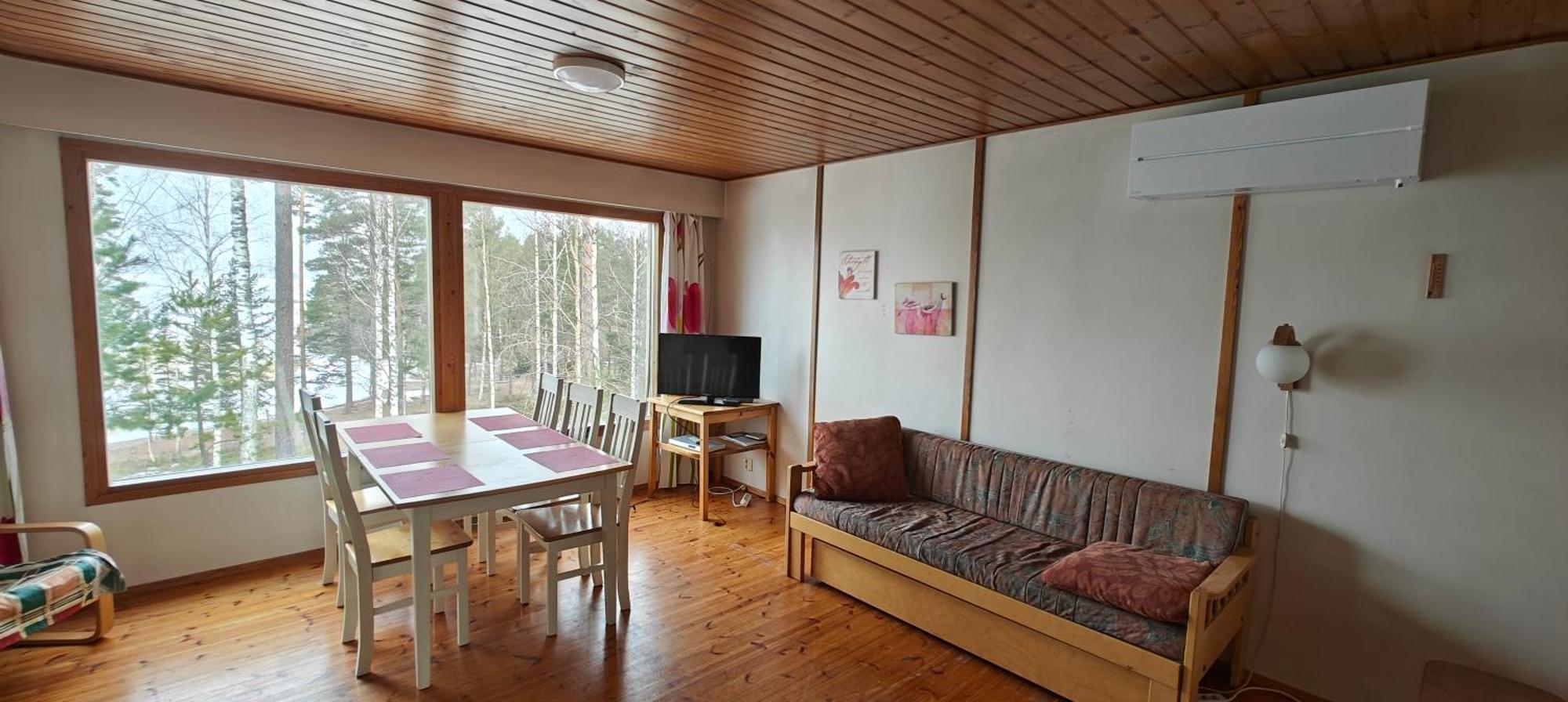 Pyhtaeaen Vuokramoekit Villa Tuuski Exterior photo